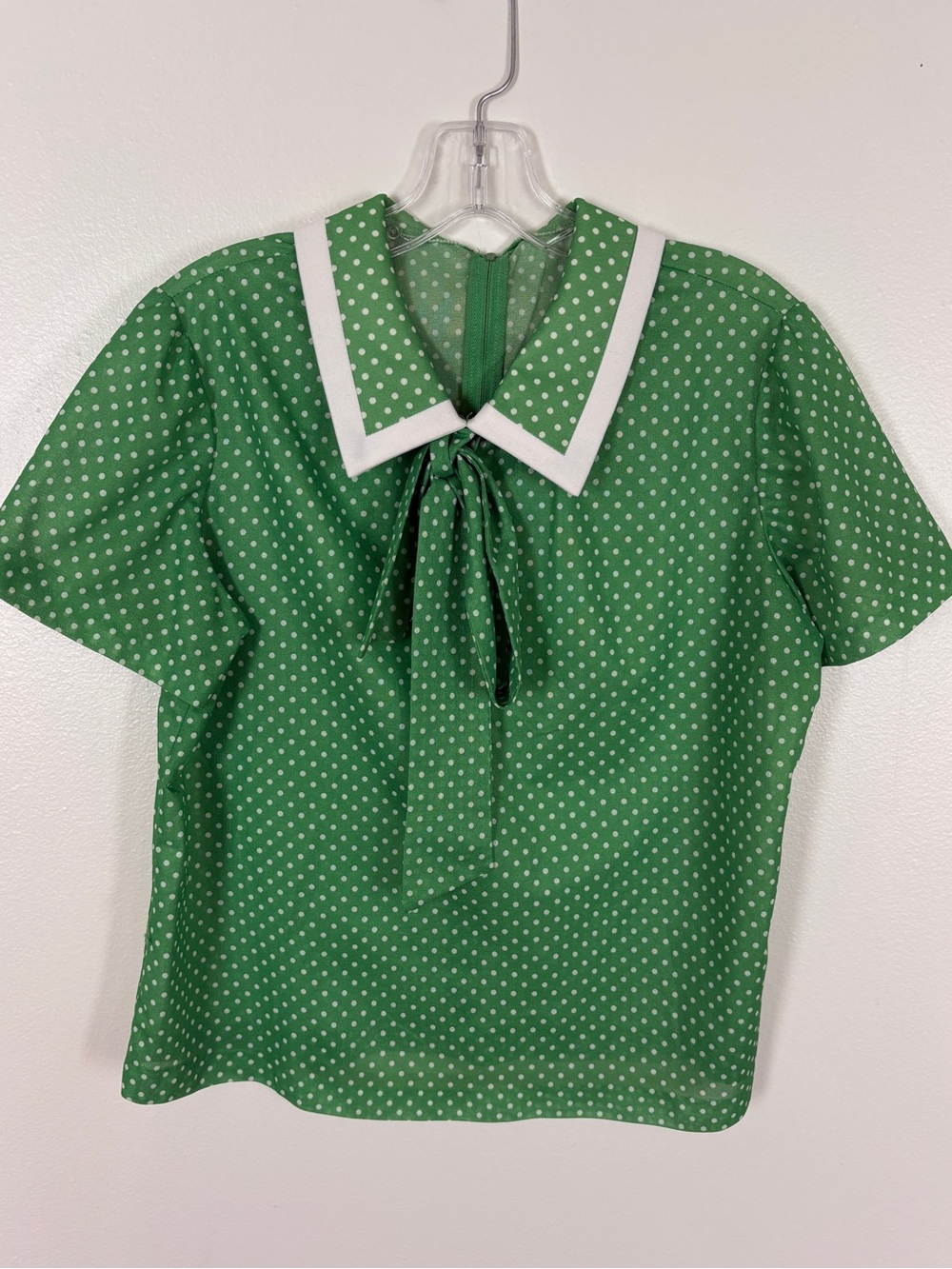 VTG 70s/80s Twee Polka Dot Tie-Neck Blouse
